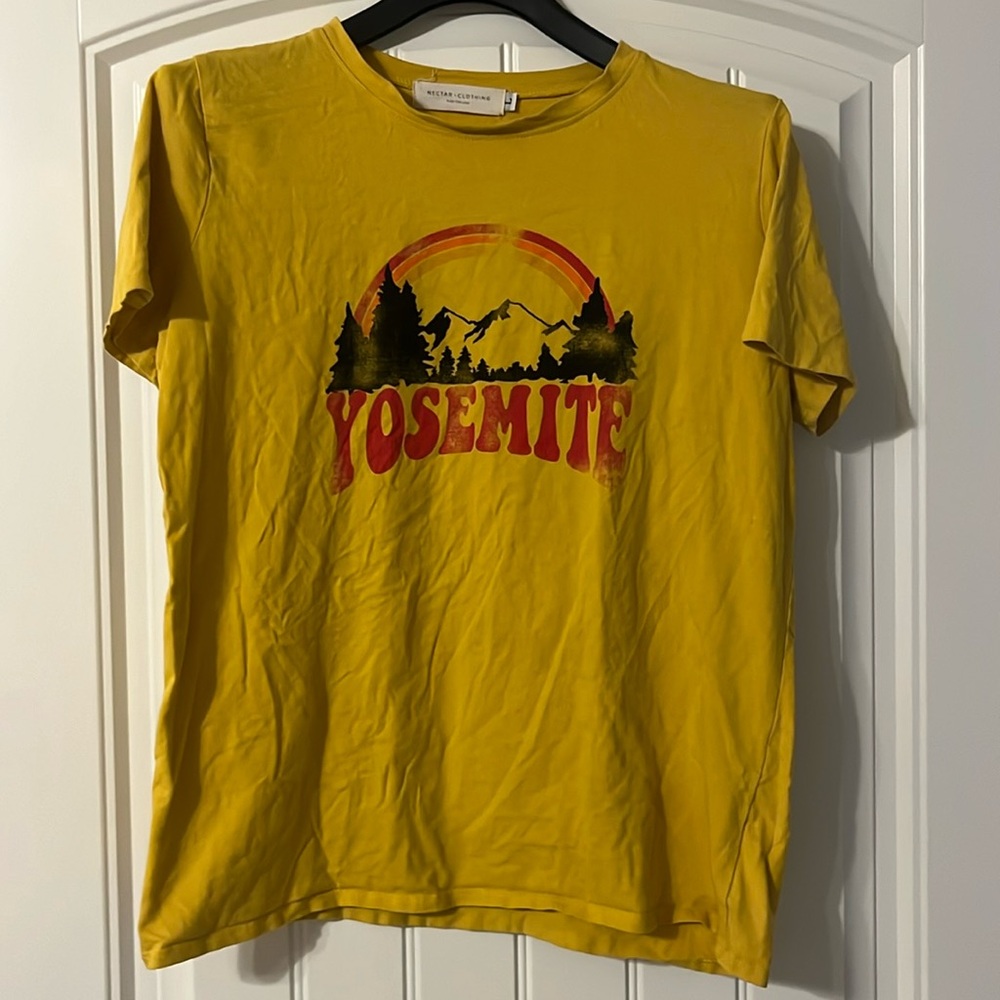 Yosemite Graphic Tee - L